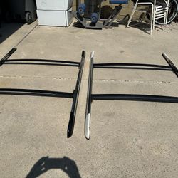 ESCALADE CARGO Racks It’s Feet’s  On TAHOE YUKON ESCALADE  It’s Complete With Hardness 