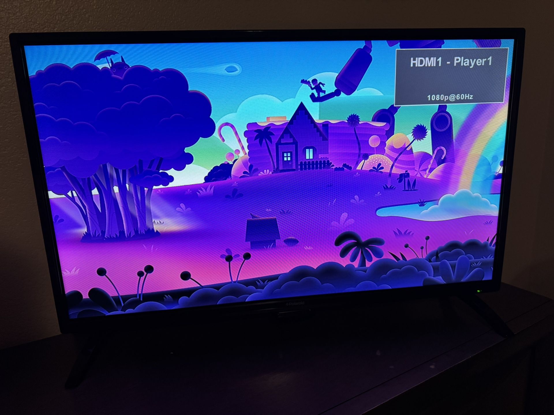 32” Polaroid TV with Roku Remote & HDMI Cable