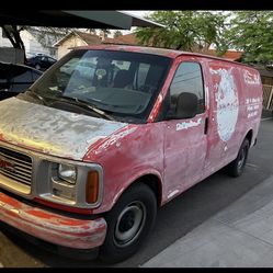 2001 GMC Savana