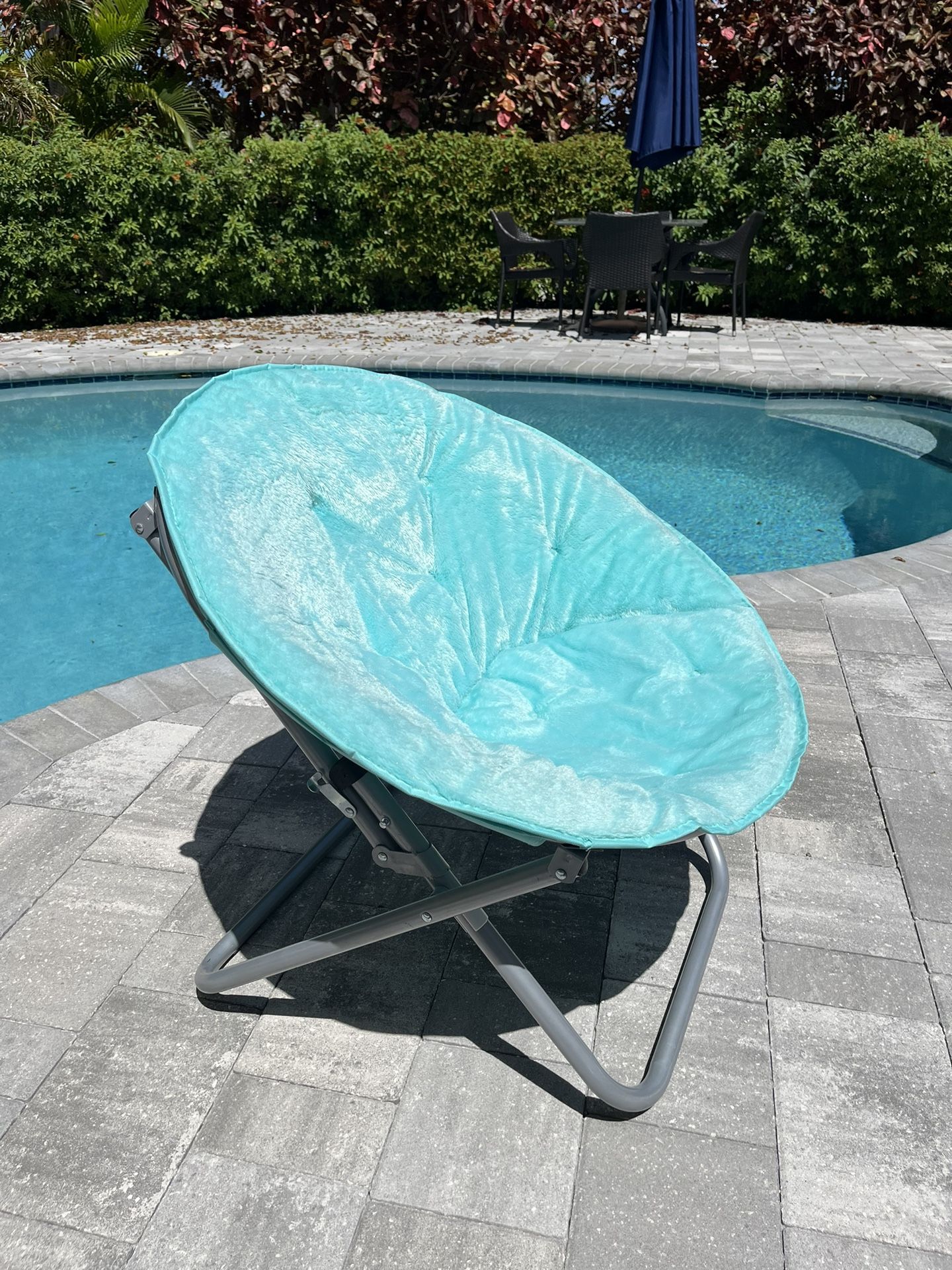 Saucer Chair