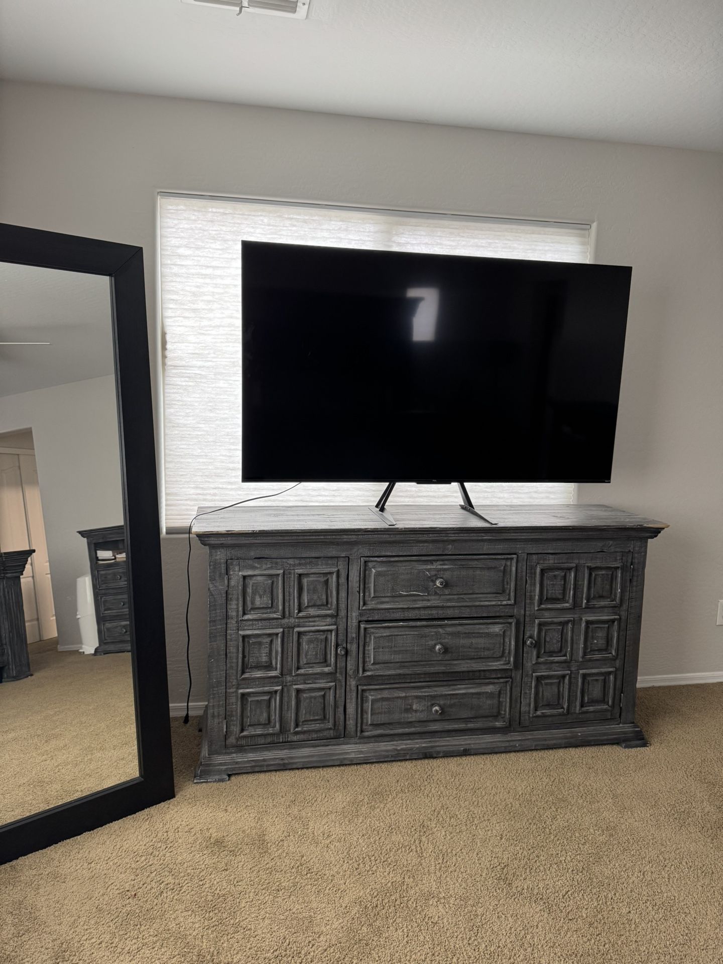 Dresser