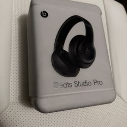 Beats Studio Pro