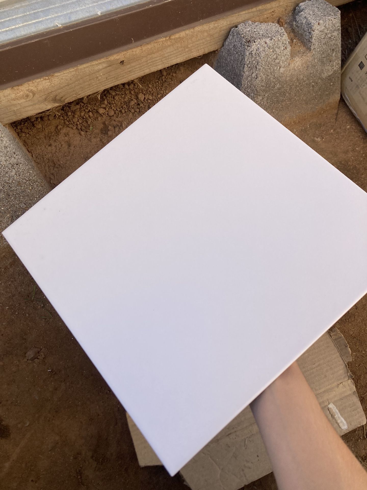 Ragione Ceramic Tile White 12x12 11 Pieces