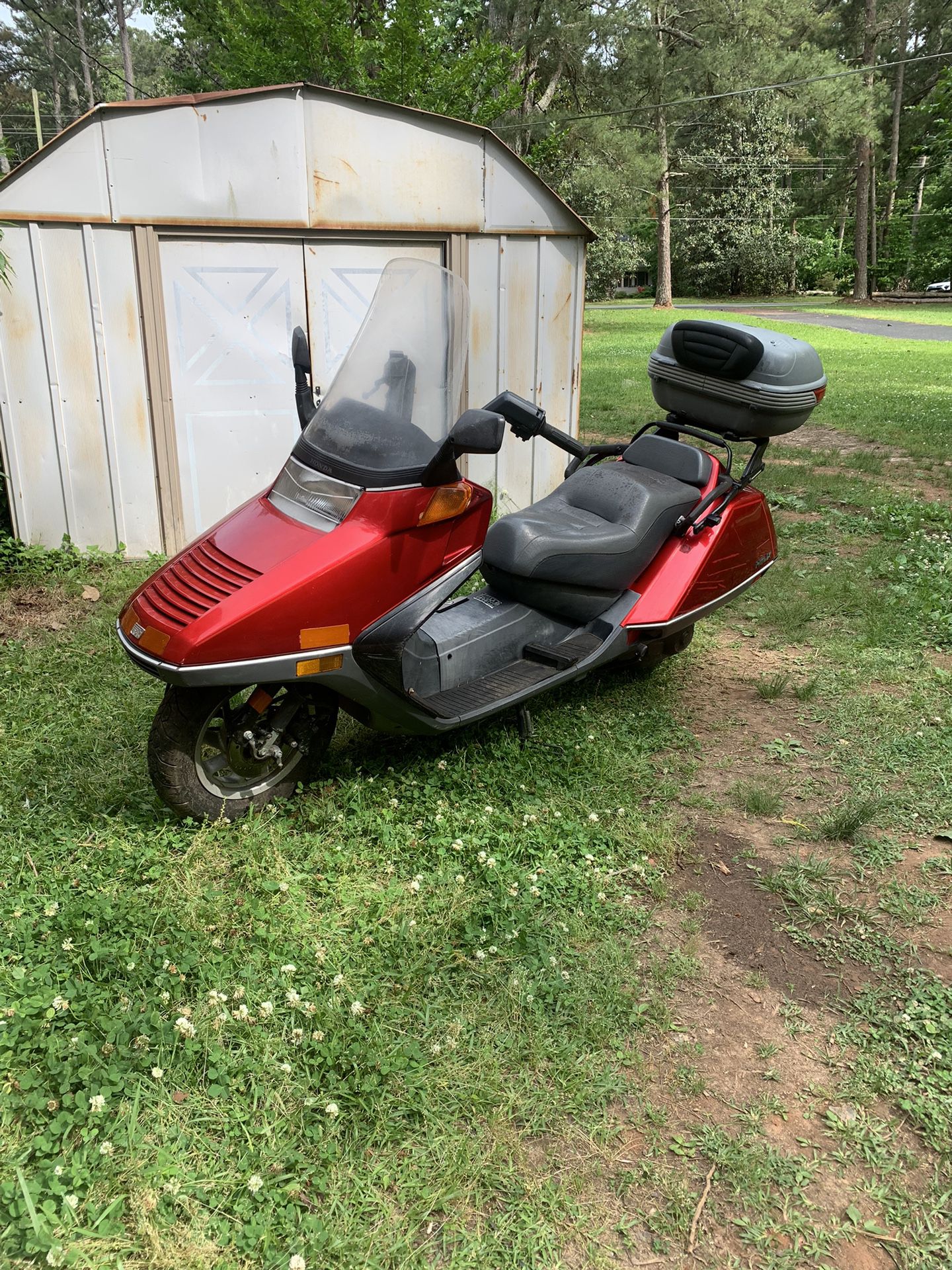 93 Honda Helix CN 250 and Chariot Motorcycle Trailer
