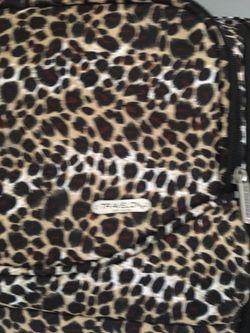 Travel carrying case