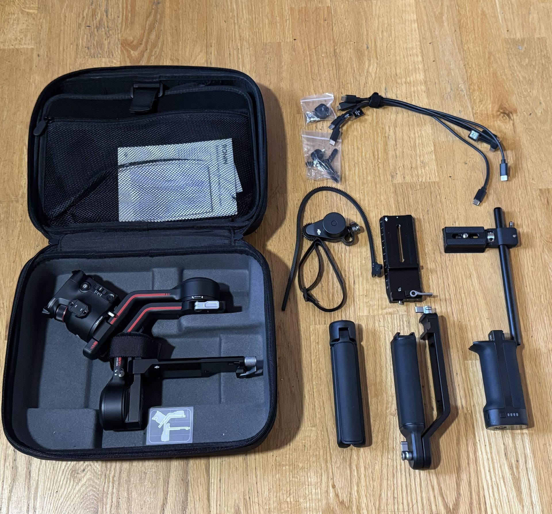 DJI RS3 Gimbal Combo Kit