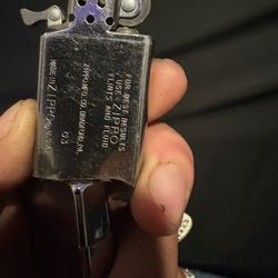 Vintage 2003 ZIPPO IV Classic Lighter High Polished Chrome