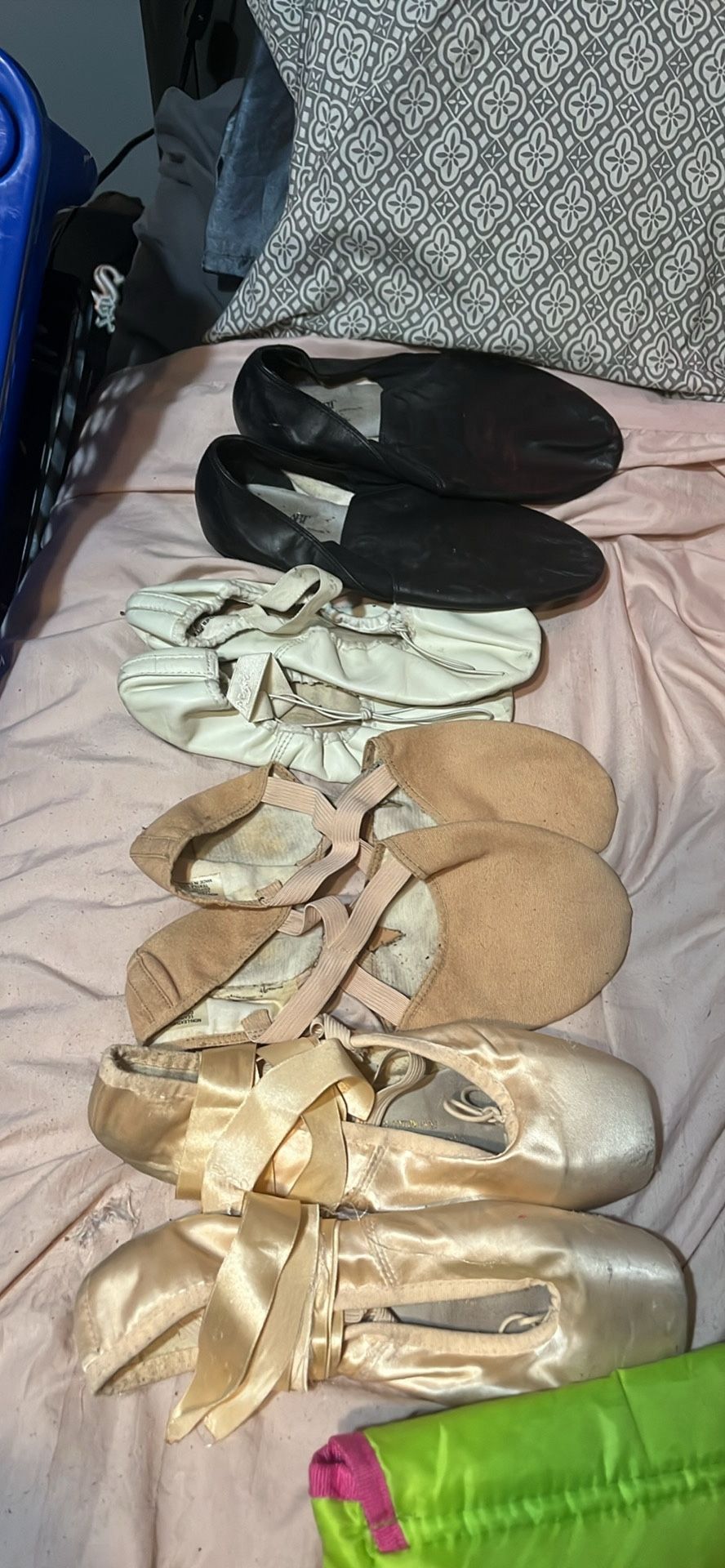 dance shoes 
