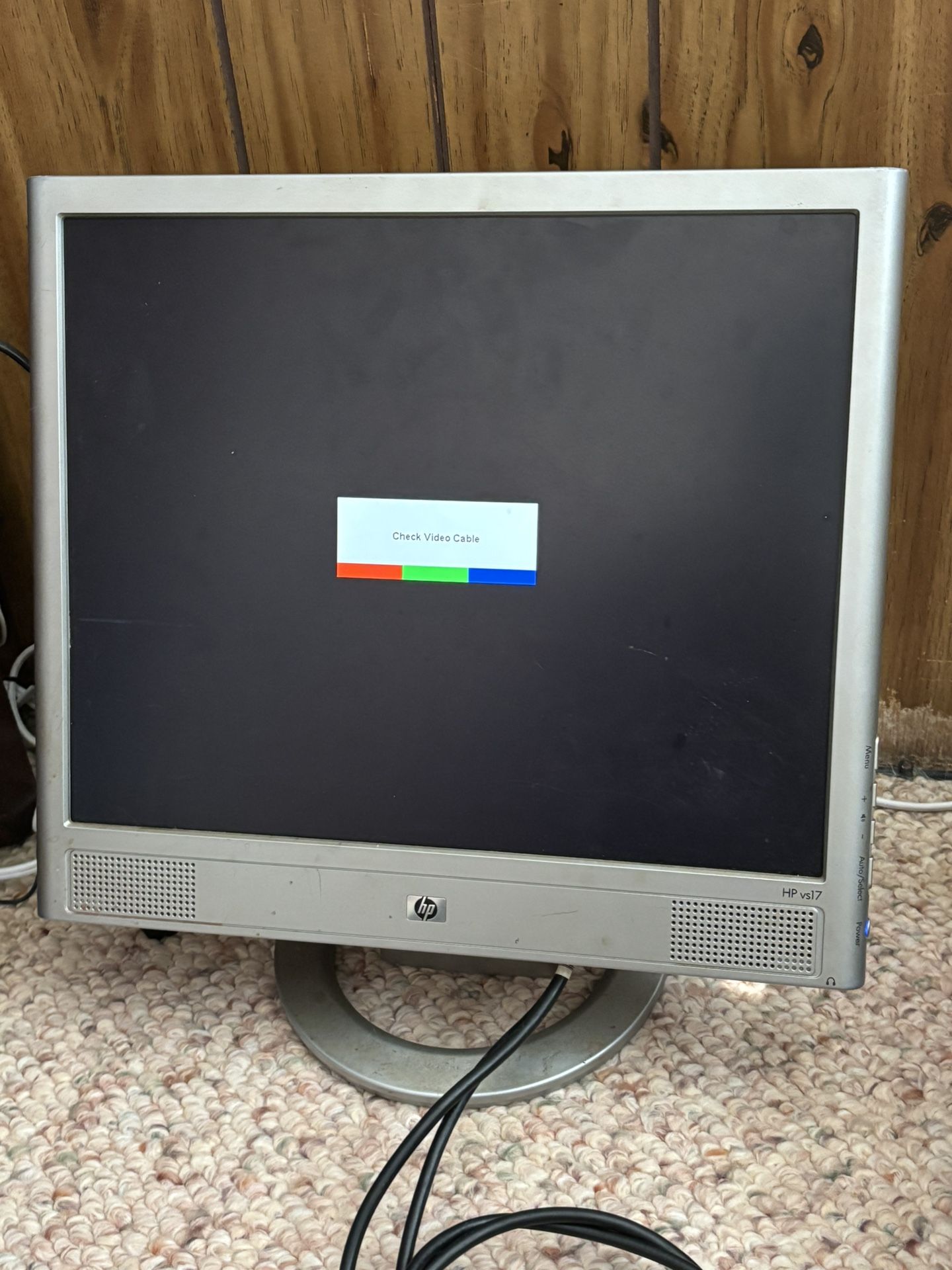 HP VS17E 17" Flat Screen LCD Computer Monitor with Built-In Speakers. TESTED