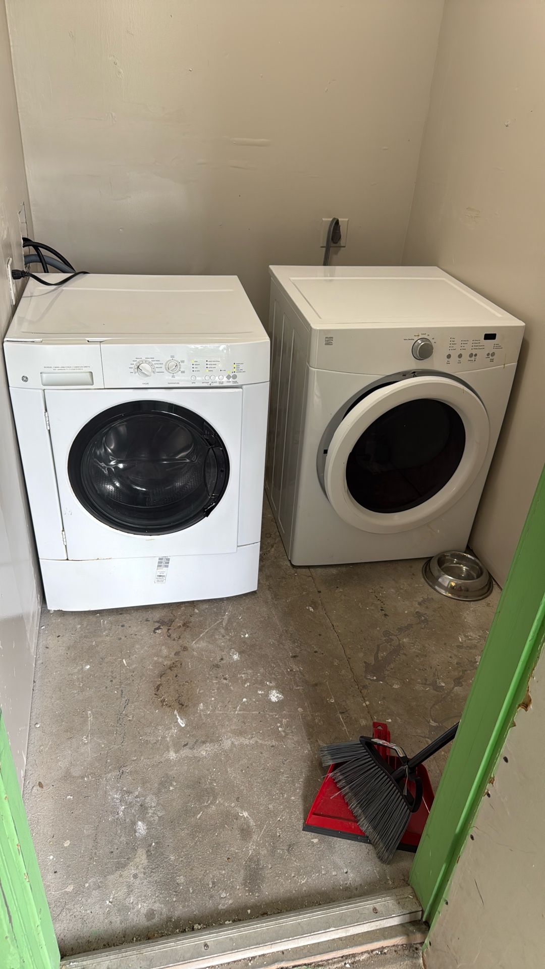 GEWasher And Kenmore Dryer Set