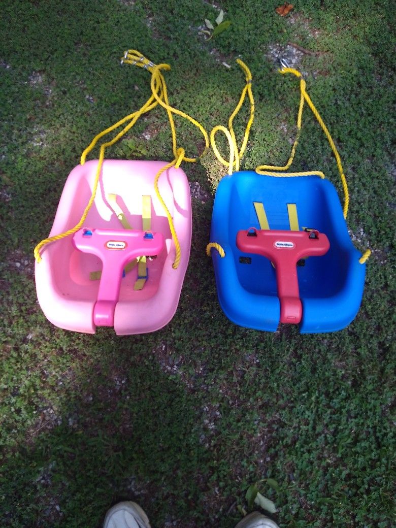 2 LITTLE TIKES SWINGS. IN NEW CONDITION. BOTH. 40 BUCKS