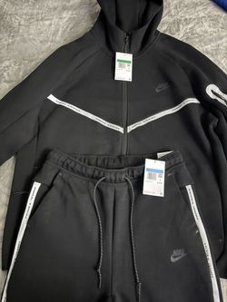 Nike Tech Suit 