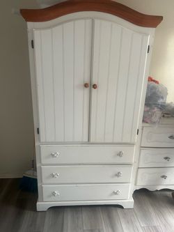 Baby dresser