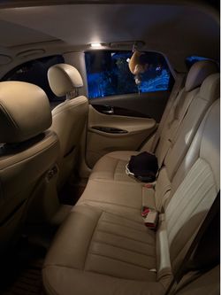 Infiniti 2012