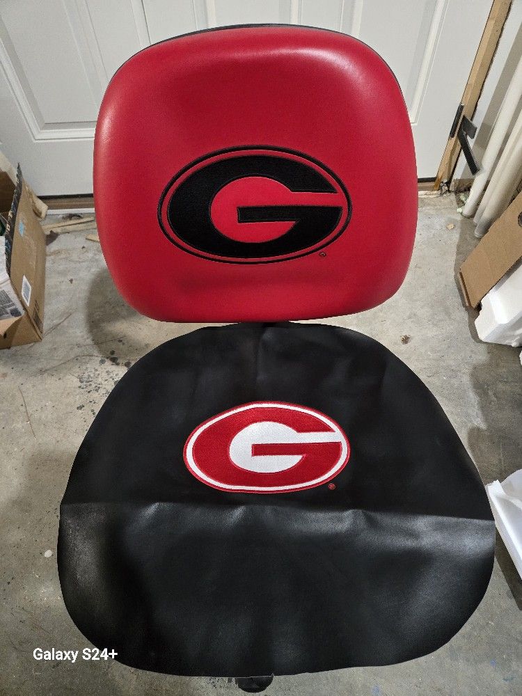 UGA Computer/Office Chair W/ Seat Cover