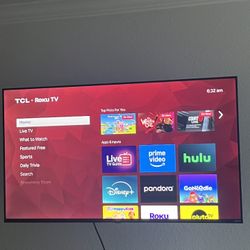 40”  ROKU FLATSCREEN