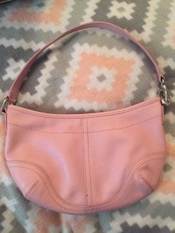 Pink vintage Coach bag small hobo