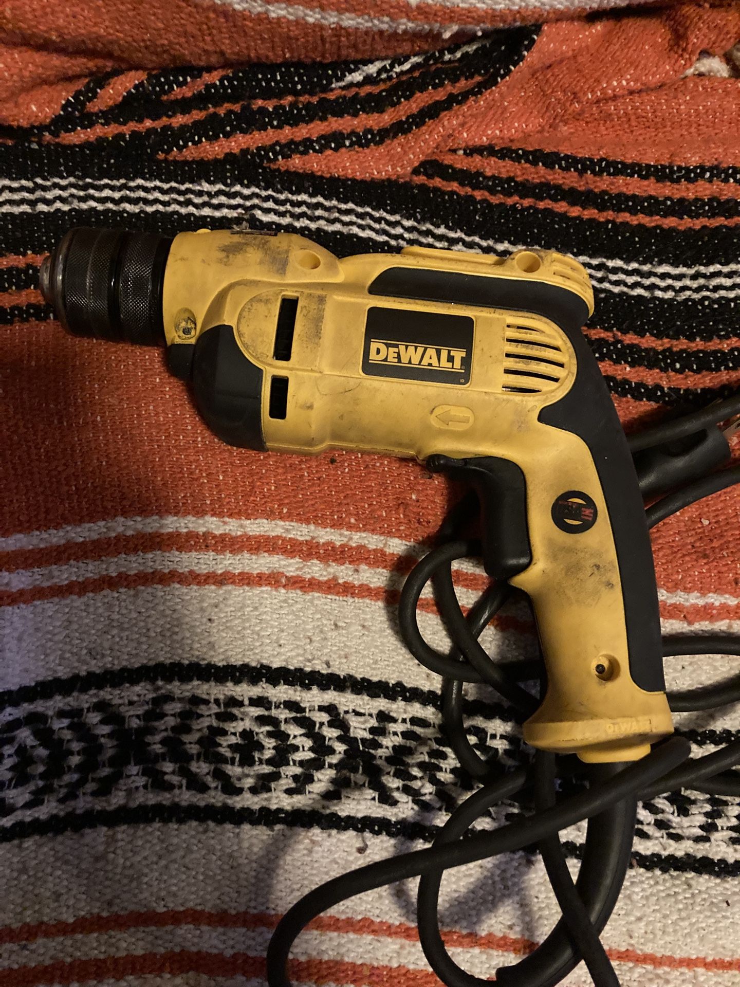 Dewalt 3/8” 8a Corded Drill 