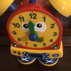 Adorable Children’s clock( English And Spanish ) 