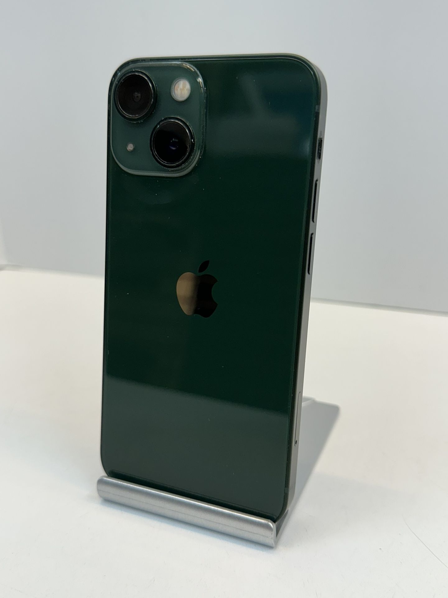Apple iPhone 13 MINI 128gb. ( Fully Unlocked )