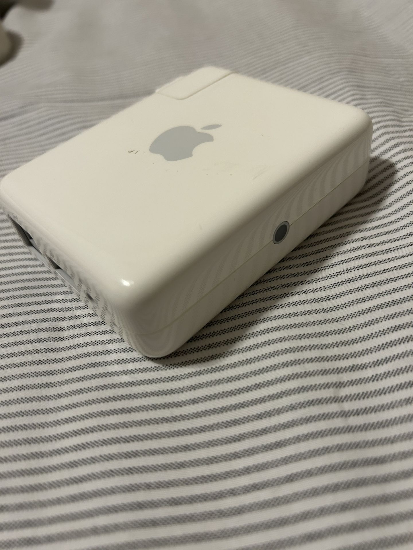Apple Airport Express 1st Gen A1264