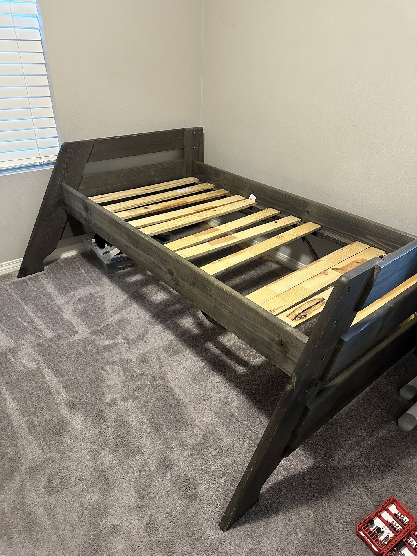 Twin Bed Solid Wood