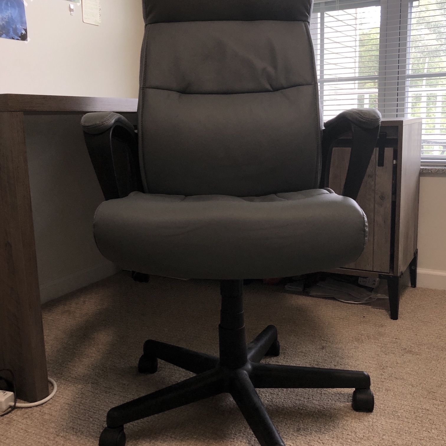 Staples Rutherford Luxura Manager Chair for Sale in Utica NY OfferUp