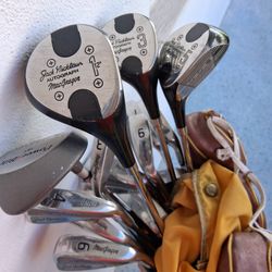 GOLFERS, "2-SETS  of CLUBS" w/Bags!  CHEAP!