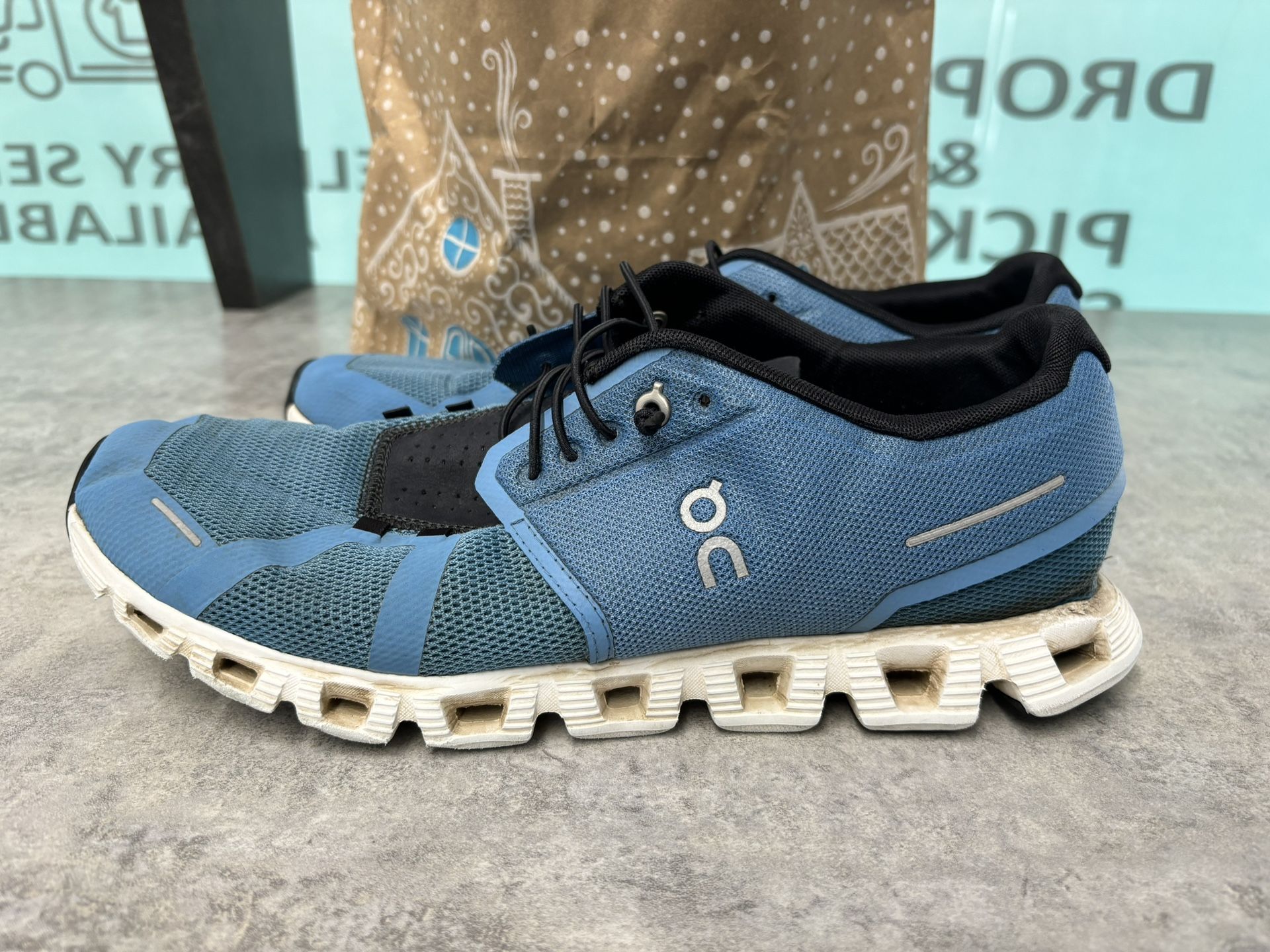 QC Shoes On Cloud 5 Men's Niagara/Black Size 12