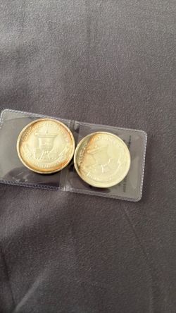 2 silver rounds