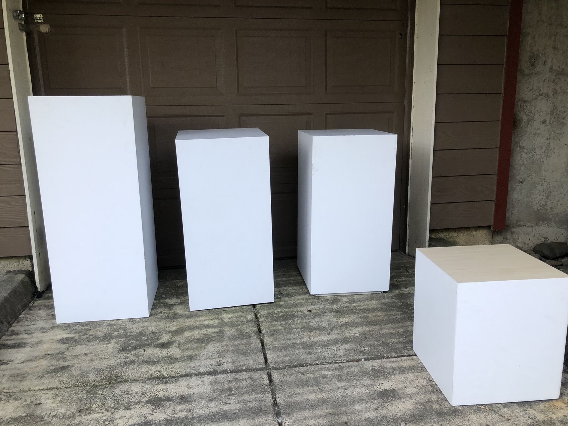 Square Platform Retail Fixtures