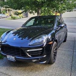 2013 Porsche Cayenne GTS