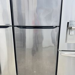 LG Refrigerator 33 Inches 