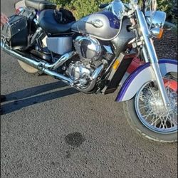 Honda Shadow Ace Vt750 Limited Edition