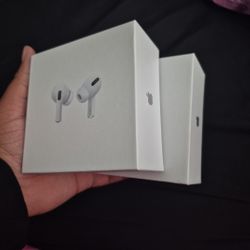 Airpods Pros Gen 2 (READ DESCRIPTION)