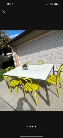 Dining table set and chairs