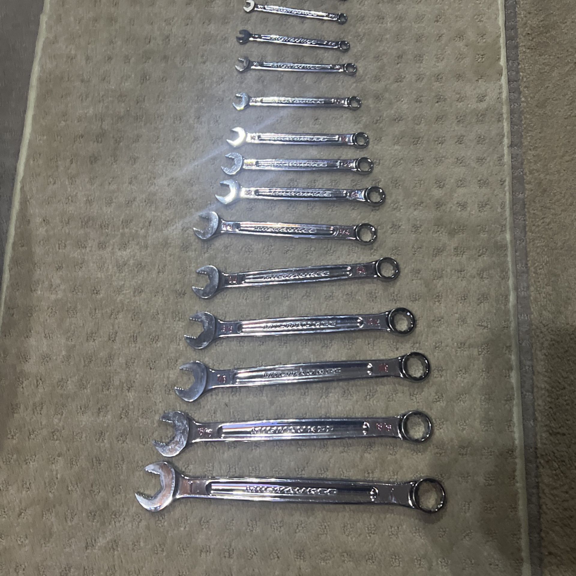 Complete Set Of Wrenches Milwaukee 