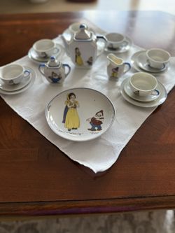 Disney Porcelain Toy  Tea Set