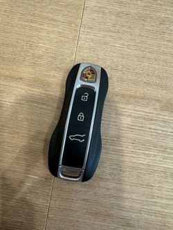 2019-2023 Porsche Key