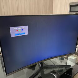 Samsung 32 Inch curved monitor