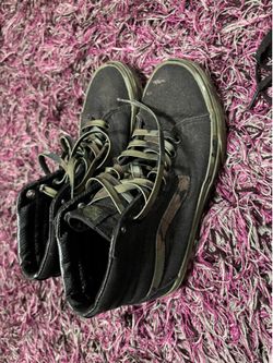 Vans Sneakers – Size 6