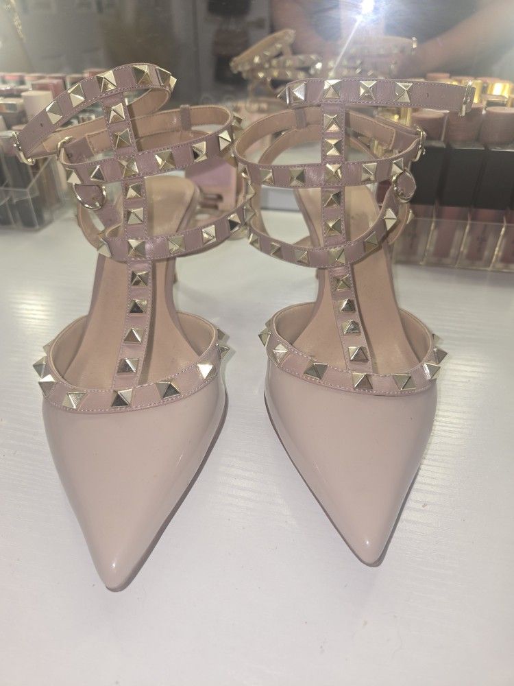 Studded Kitten Heels With Rivet Ankle Straps. Nude Pink Size 38 (7.5)