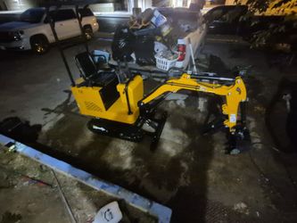 L A T-12 Mini Excavator 2024 Model