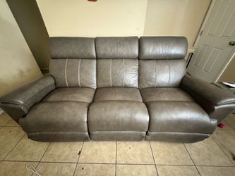 Couch set