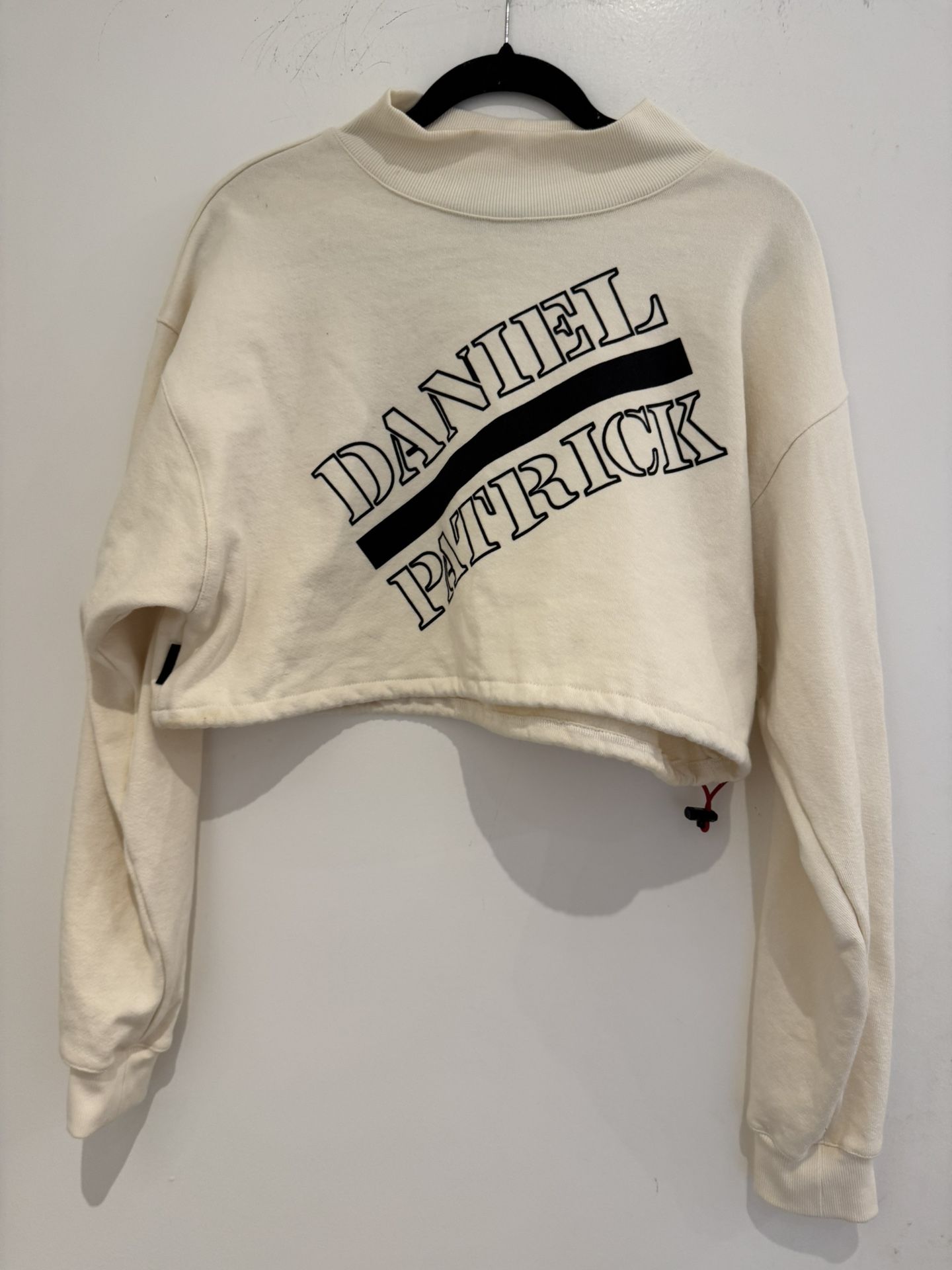 Daniel Patrick size M Cream Cropped Sweatshirt. Sold out