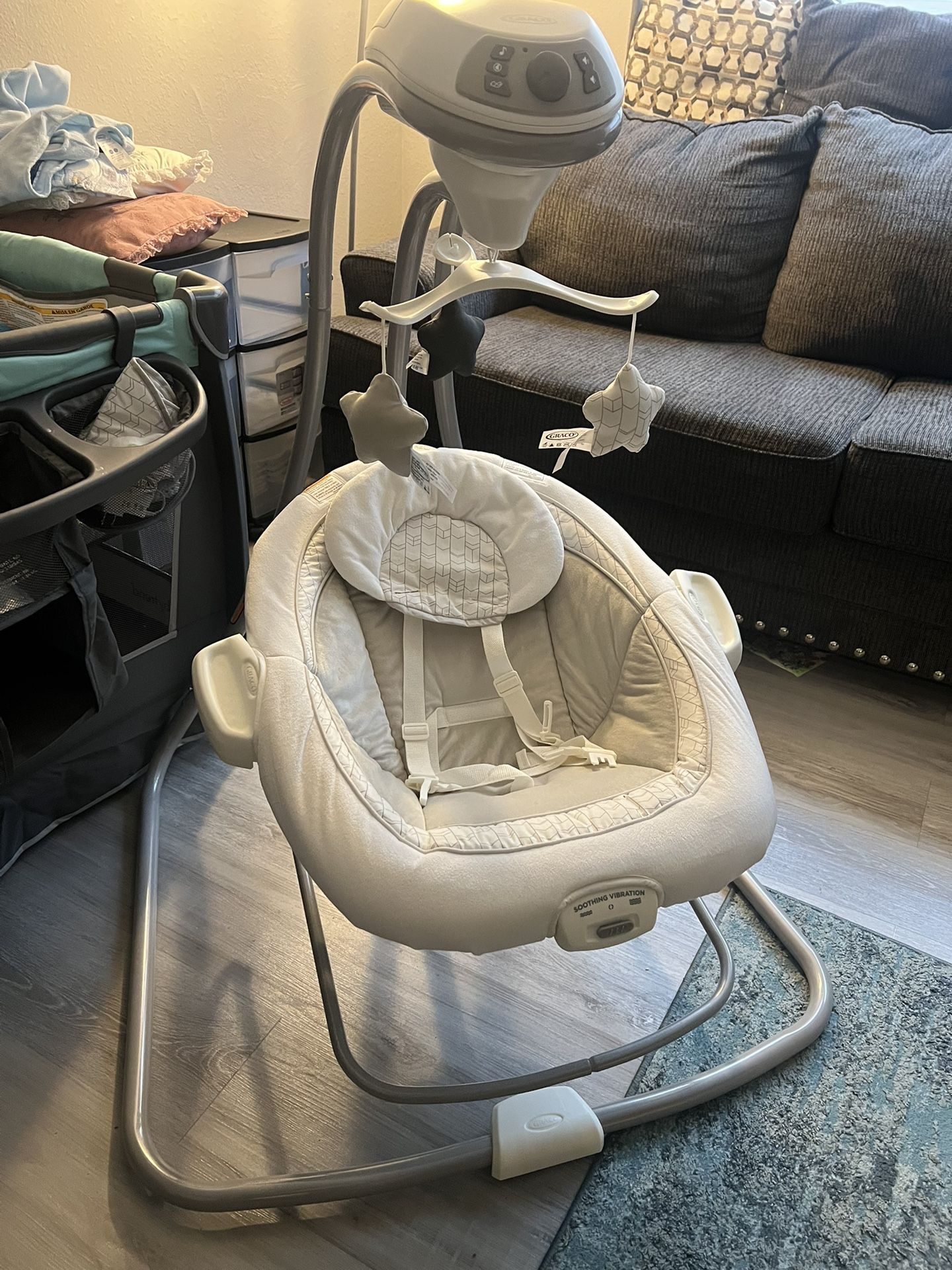 Baby swing