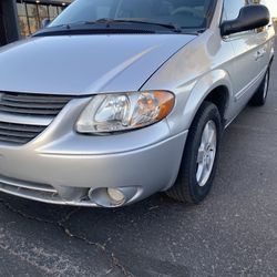 2005 Dodge Grand Caravan