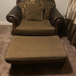 Oversized Chair 