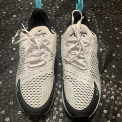 Nike 270