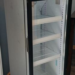 Intertek Display Cooler Model SC105B-G